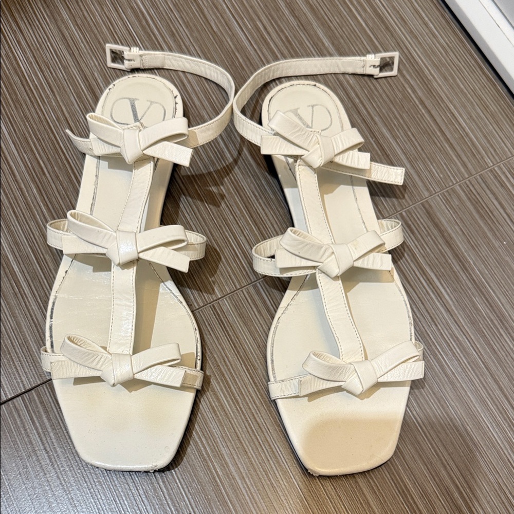 Valentino Garavani Cream Bow Sandals